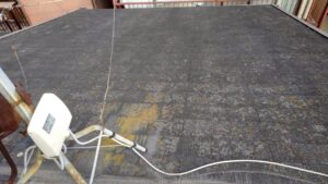 京都市山科区のご住宅にて屋根修理工事〈スレートからスーパーガルテクトへのカバー工法〉 施工前