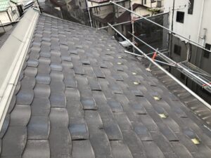 京都市伏見区にて屋根修理・雨漏りの心配〈パミール屋根のカバー工法〉 施工前